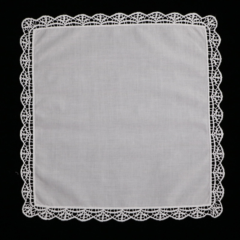 D003 Fazzoletti in Pizzo Bianc - Monogrammed Handkerchief recensione e prezzo