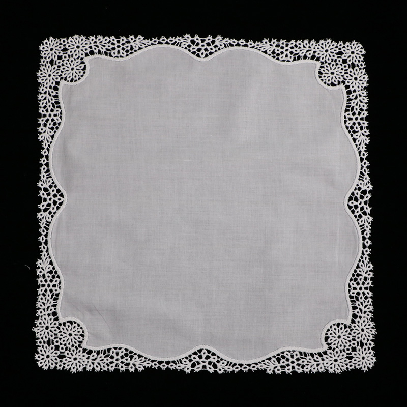 A006 Fazzoletti in Pizzo di Co - Monogrammed Handkerchief recensione e prezzo