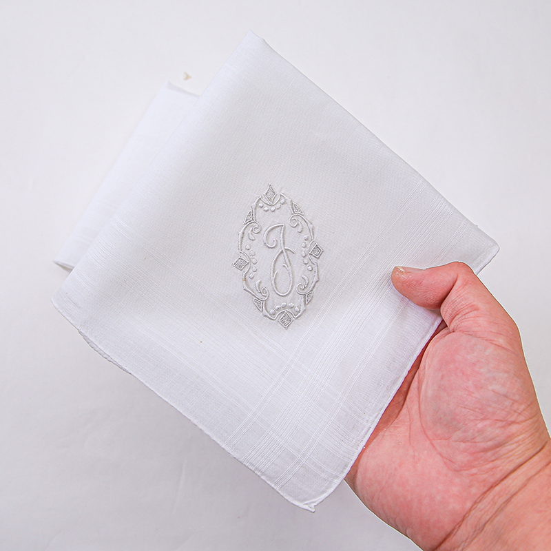 Set di 2 pezzi lussuoso, elega - Monogrammed Handkerchief recensione e prezzo
